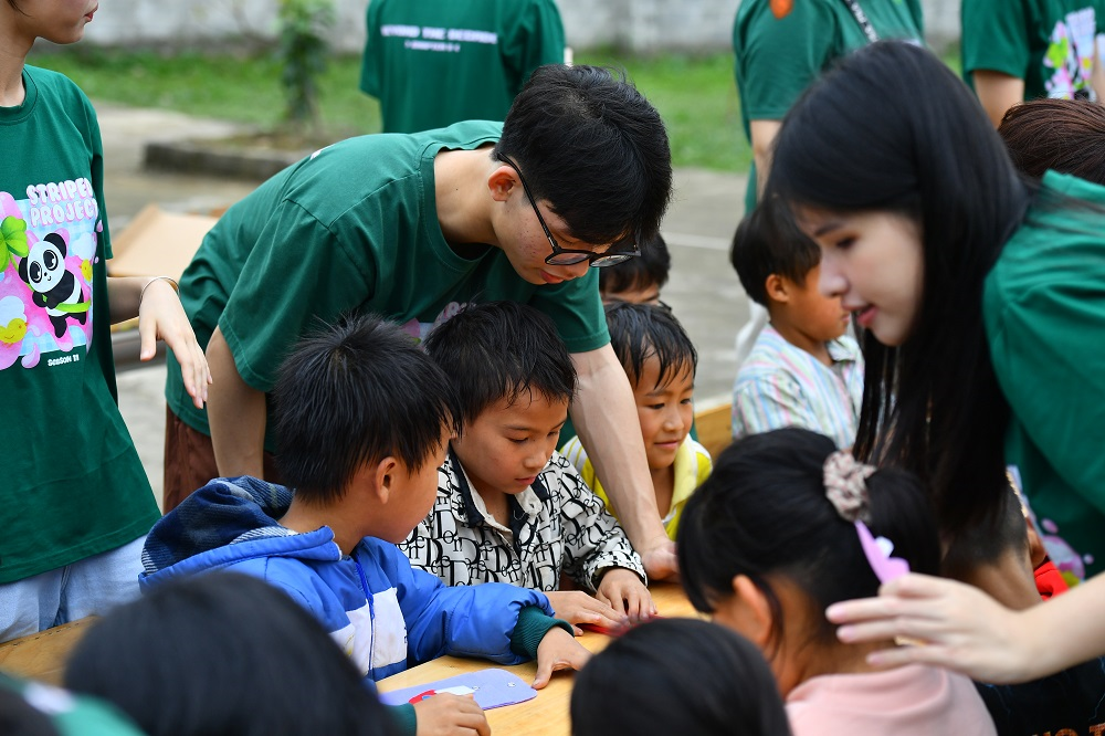 Gieo mầm “sống xanh” trên vùng cao Lũng Hoài